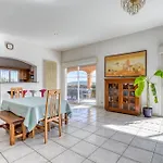 6-7p Avec Jardin Et Piscine *