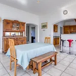 6-7p Avec Jardin Et Piscine *