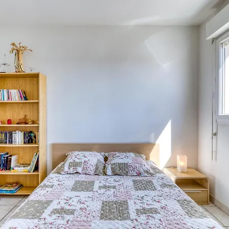 Appartement 6-8p Avec Jardin Et Piscine *