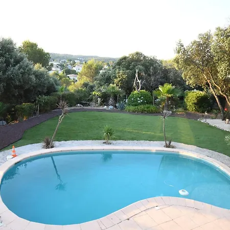Βίλα 6-7p Avec Jardin Et Piscine *