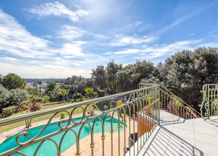 6-7p Avec Jardin Et Piscine Villa *