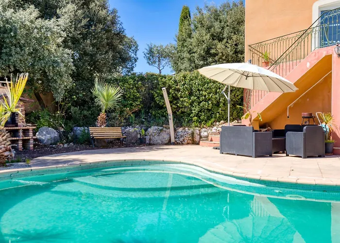 6-7p Avec Jardin Et Piscine *